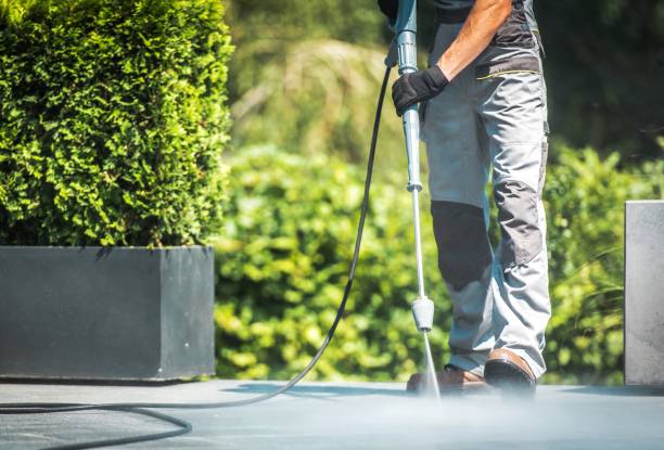 Best House Exterior Washing  in Strathmore, CA