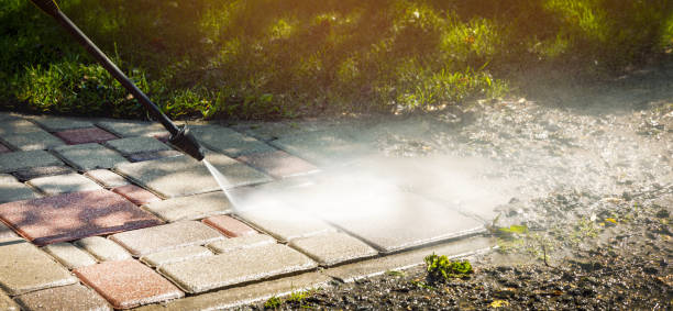 Best Machinery and Equipment Cleaning  in Strathmore, CA
